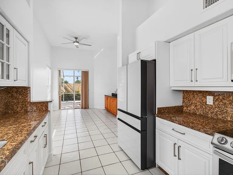 7848 Travlers Tree Dr — Photo 19