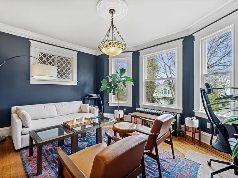 521 16th Ave E #4 — Photo 4