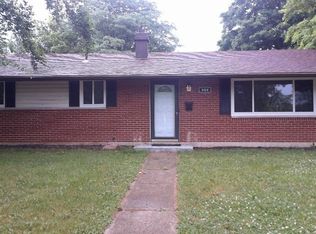 909 Macmillan Dr, Dayton, OH 45426