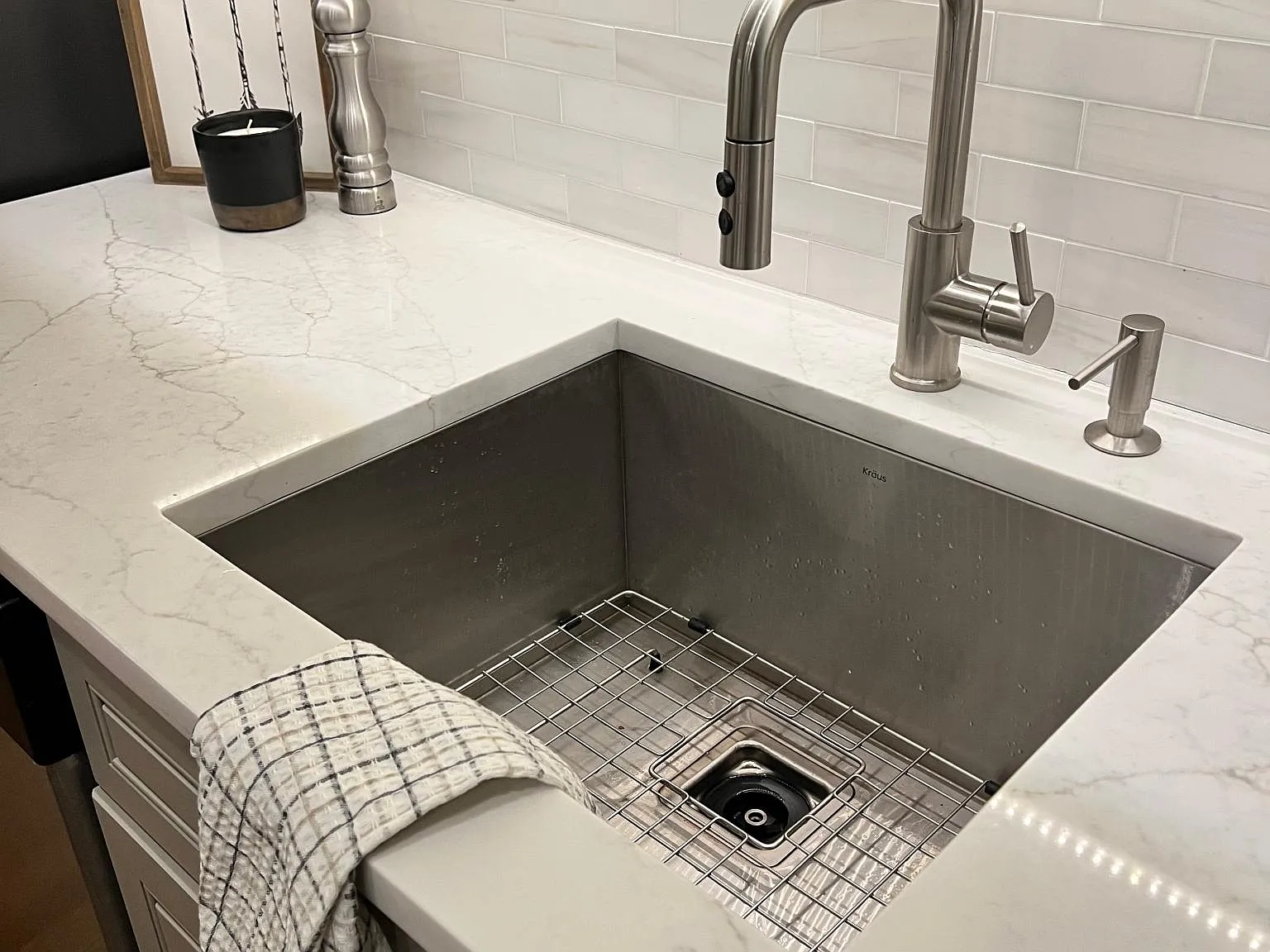 1 bed, 1050 sqft, $3,250 — Photo 4