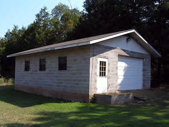 Garage with Drive Thru
