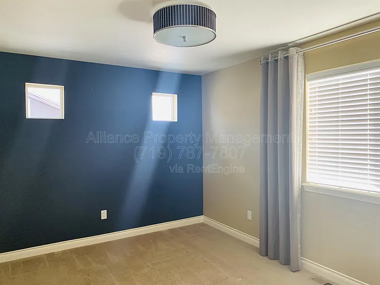 8284 Cypress Wood Dr — Photo 17