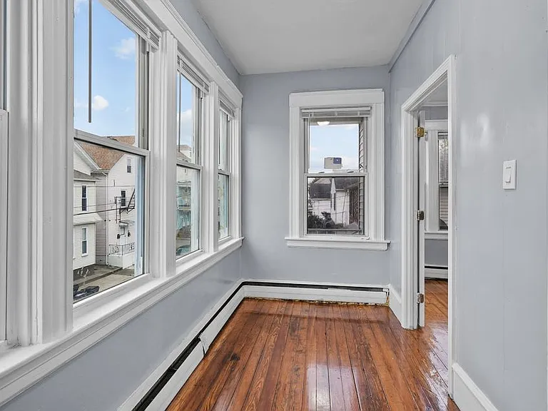 30 Clematis St — Photo 8