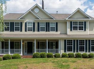 10903 Howitzer Dr, Fredericksburg, VA 22408
