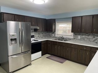 11 W Summerset Ln #R, Buffalo, NY 14228