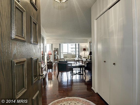 5th image of 1300 Crystal Dr APT 1110S