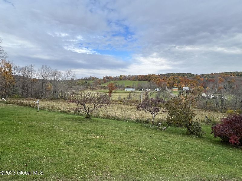3rd image of 144 Tuslor Drive