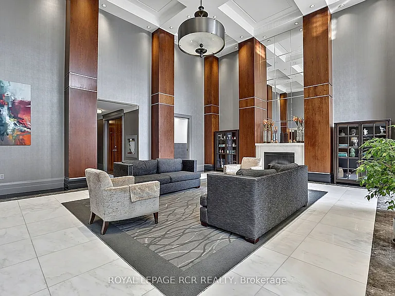 1 Rean Dr #113 — Photo 5