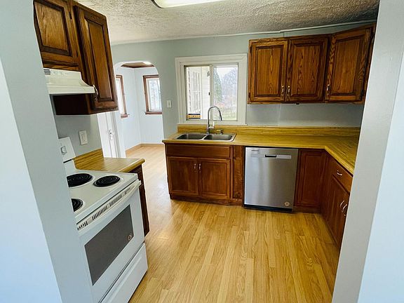 2nd image of 1305 Highland Ave