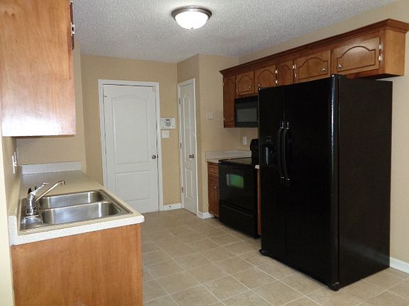 3rd image of 3786 McAllister Dr