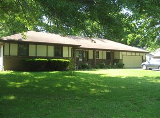 2131 Carrie St, Carthage, MO 64836
