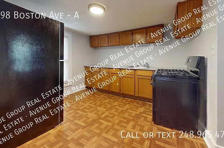 1098 Boston Ave #A — Photo 3