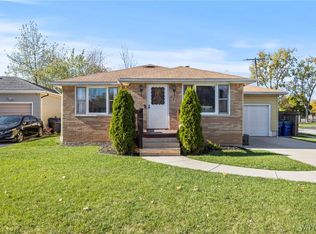 130 Leonore Rd, Amherst, NY 14226