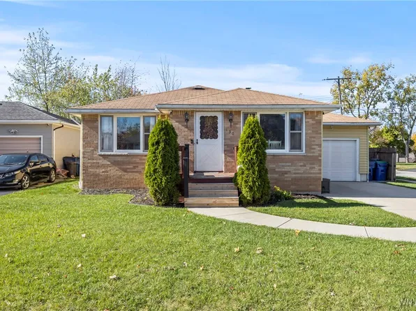 130 Leonore Rd, Amherst, NY 14226