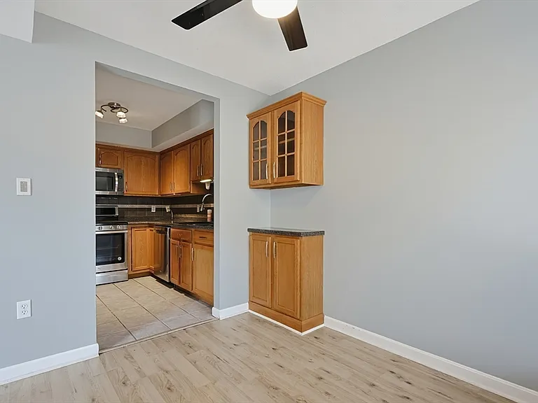 167 Greenbrook Dr #167 — Photo 12