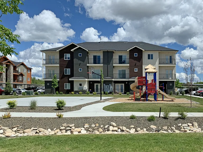 Pennwood Apartments — Photo 25