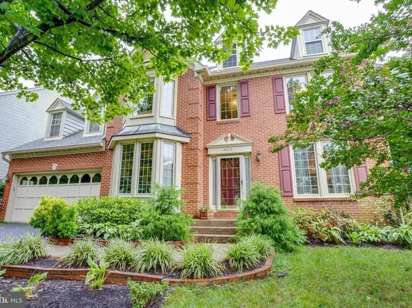 4217 Trowbridge St, Fairfax, VA 22030