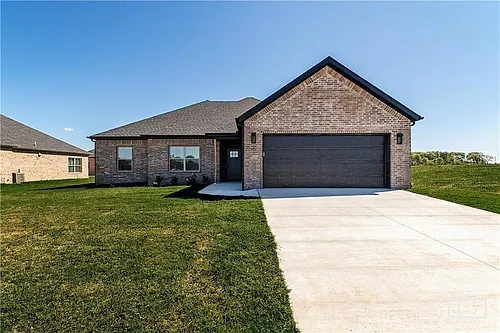 1000 Tracey Ln Photo 1