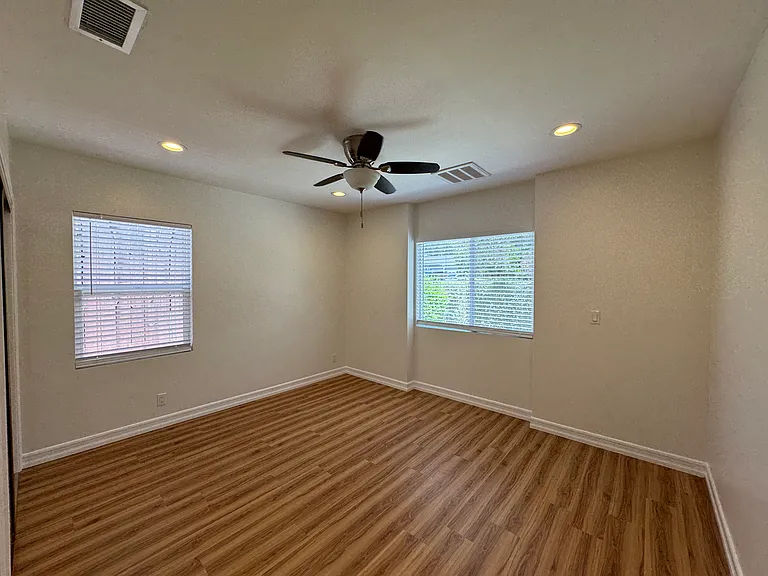 2150 Crescent Ave — Photo 13