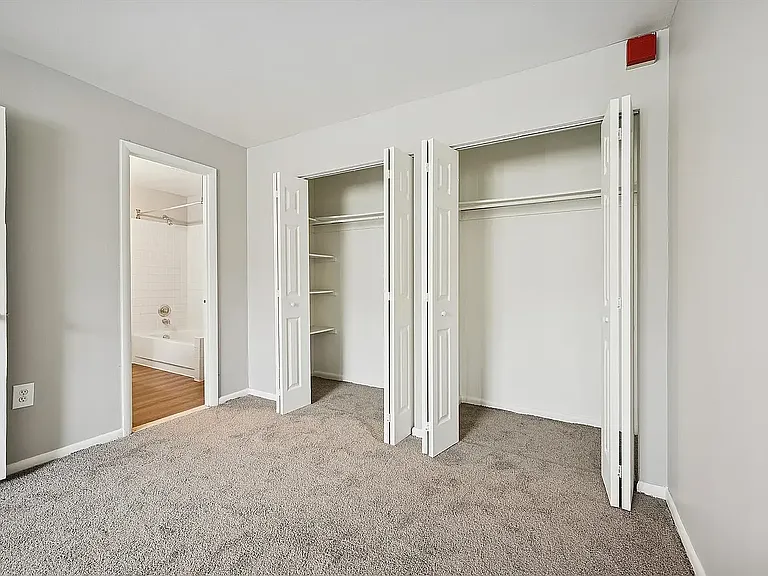 7207 Oxford Ave #D02 — Photo 8