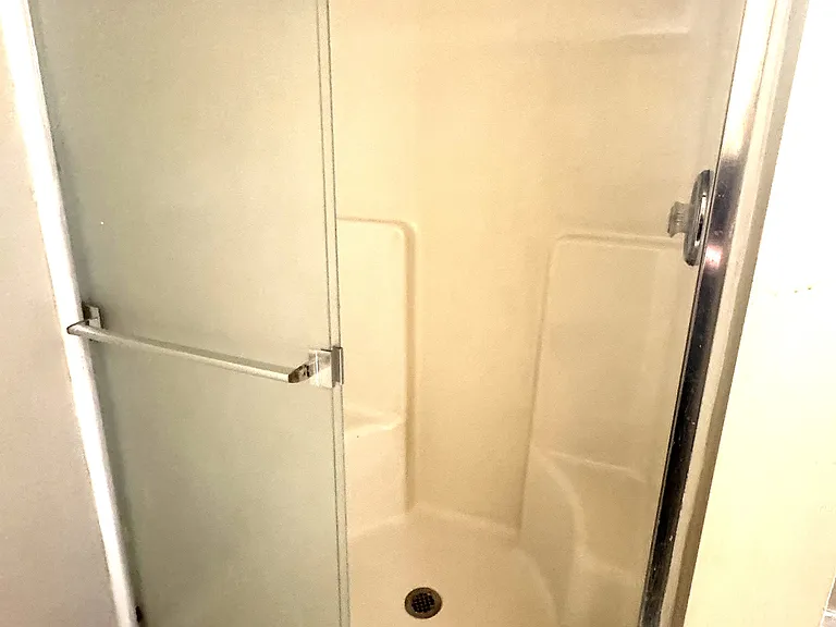 DOWN BATHROOM SHOWER