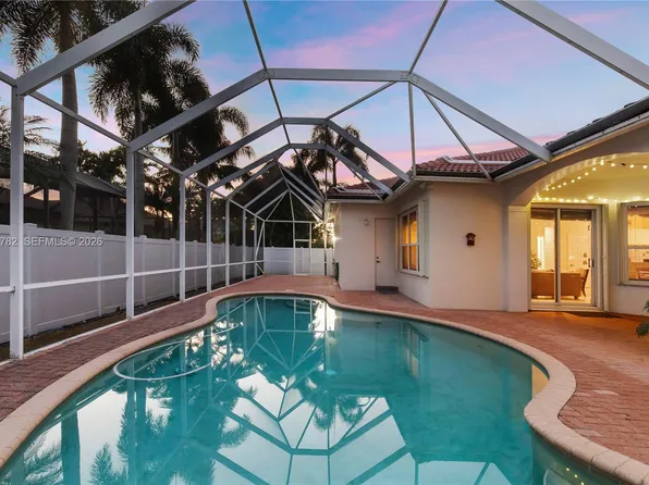 15966 SW 3rd St, Pembroke Pines, FL 33027