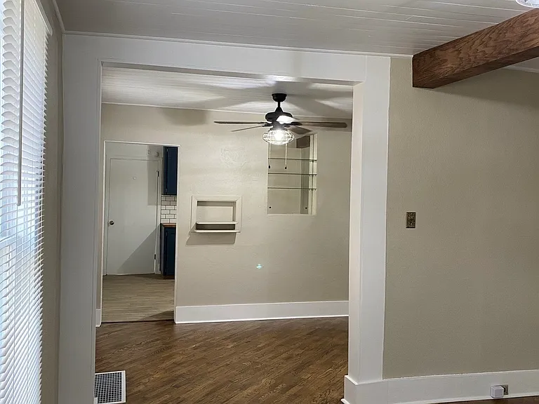 2915 W Platte Ave — Photo 13