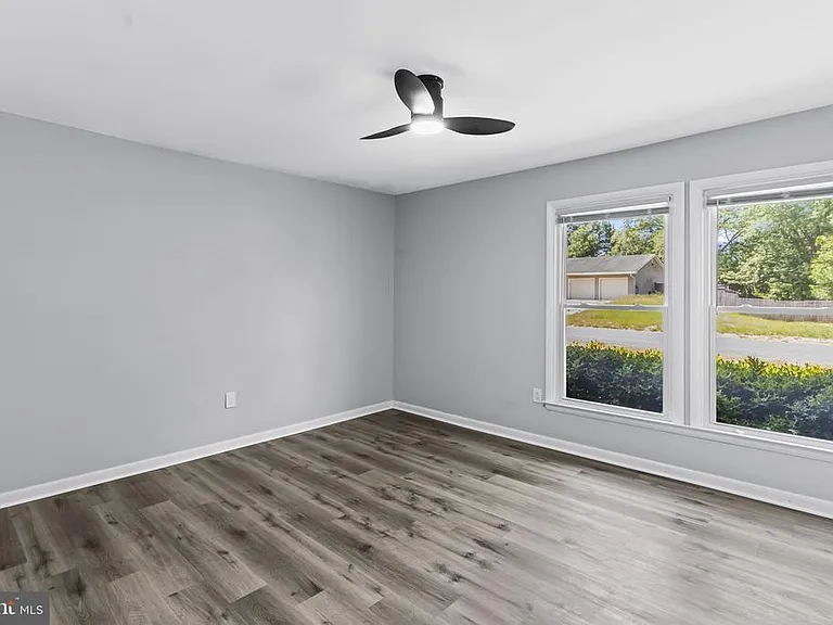 2060 Red Spruce Ct — Photo 22