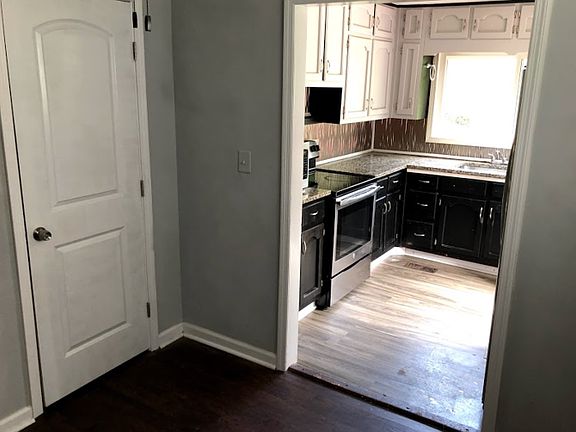 2nd image of 284 Harpers Lake Dr