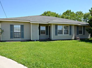 6376 25th St, Groves, TX 77619