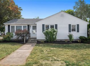 38 Waterman Ave, Johnston, RI 02919