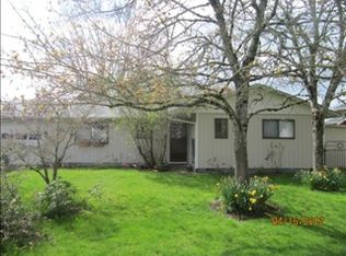 180 S Cedar St, Yamhill, OR