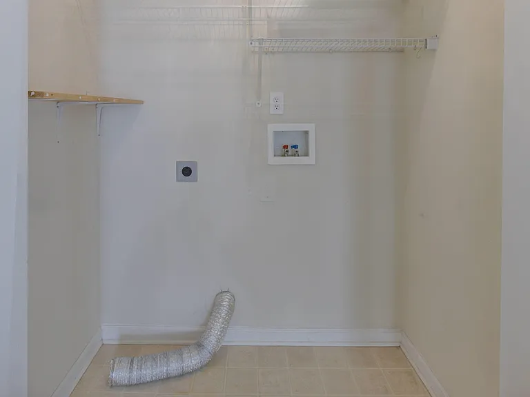 184 Ivy Square Dr — Photo 19