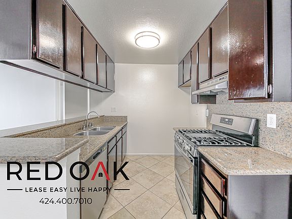 5th image of 15600 3/4 Vanowen St #225