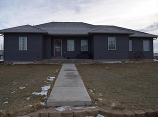 916 8 1/2 Ave NW, Valley City, ND 58072