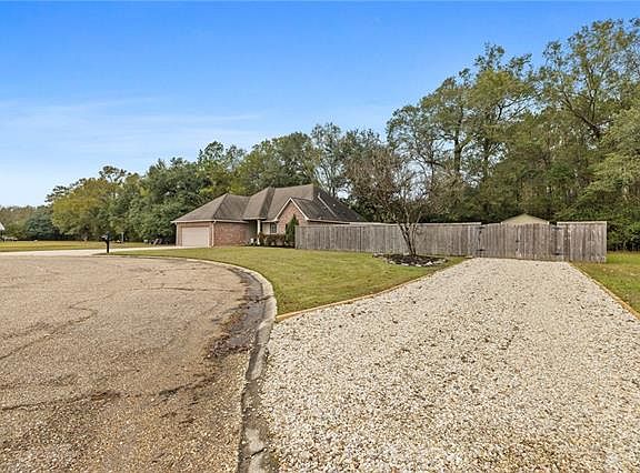 2nd image of 21176 Brighton Cove Dr