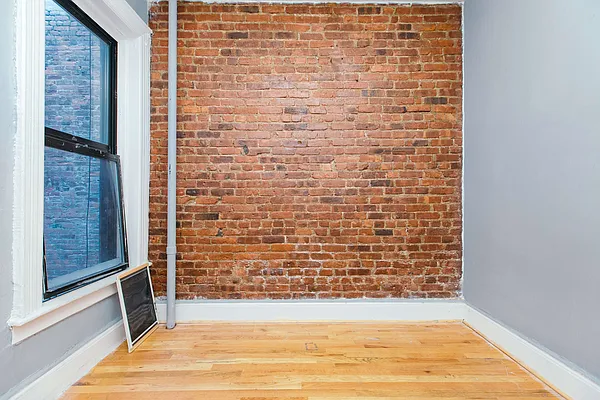 Rented by Nooklyn NYC LLC | media 28