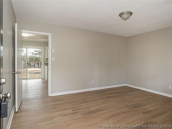 2nd image of 107 Victoria Dr