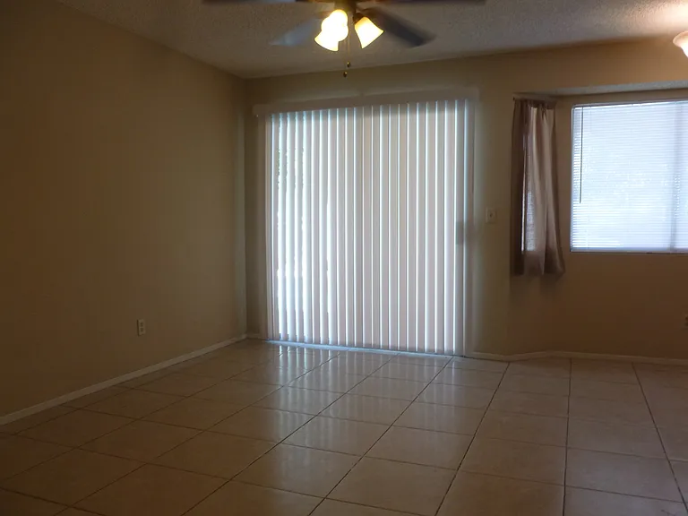 4325 Newcastle Rd — Photo 9