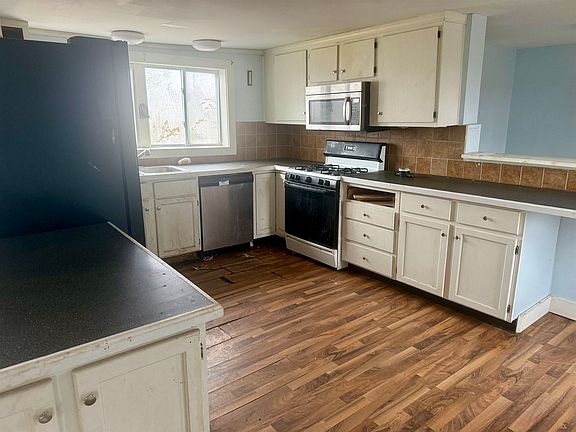 5th image of 4389 Route 36