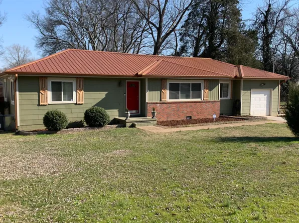 2204 Mae Dell Rd, Chattanooga, TN 37421