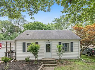2212 Miller Rd, Kalamazoo, MI 49001