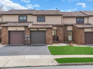 39 Chelsea Cir, Flemington, NJ