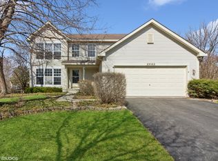 2462 Green Valley Ct, Aurora, IL 60503