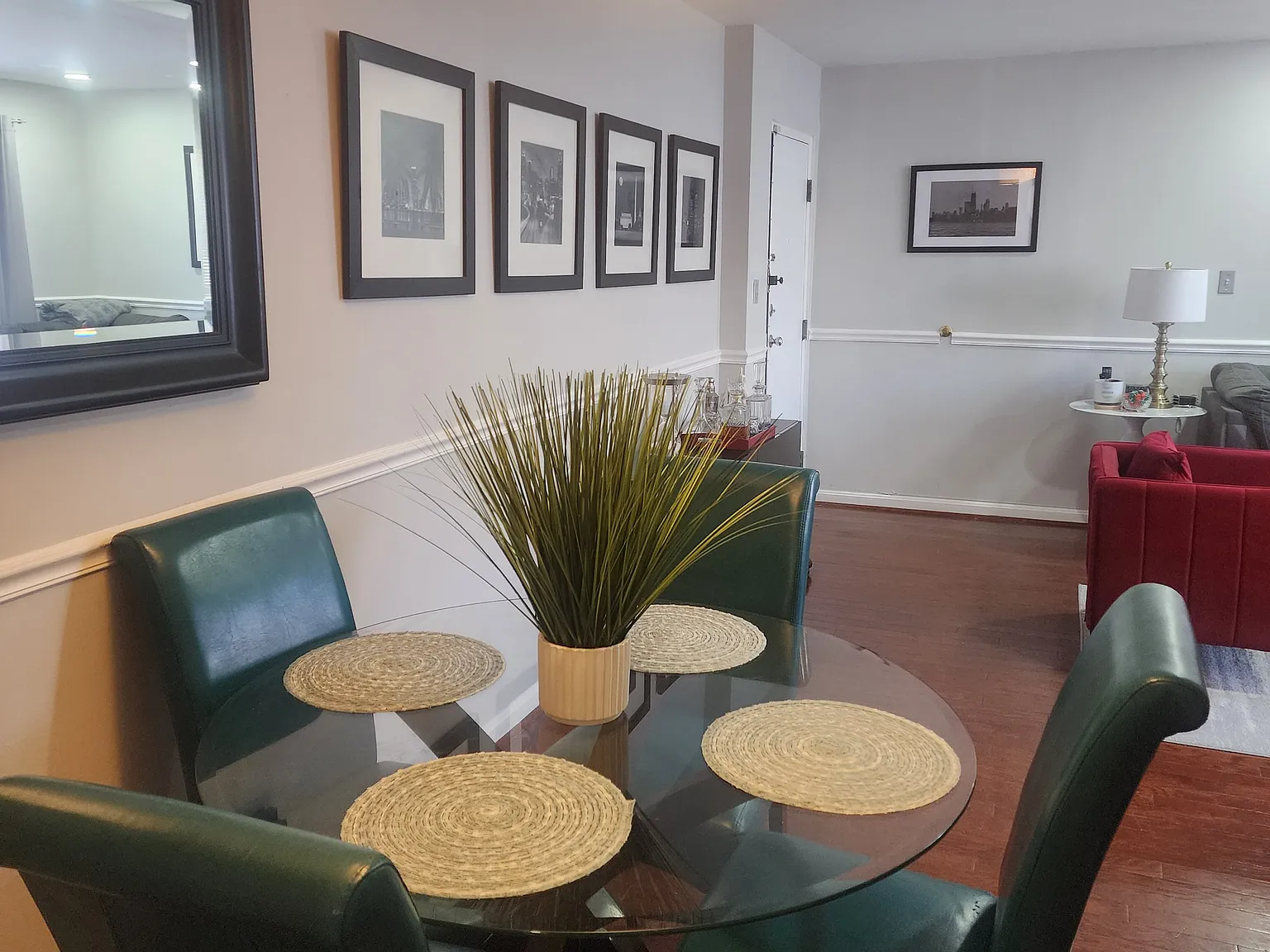 1 bed, 815 sqft, $1,250 — Photo 3