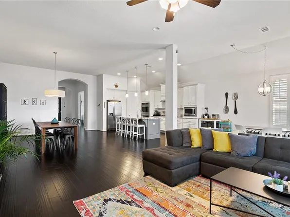 16209 Golden Top Dr, Austin, TX 78738