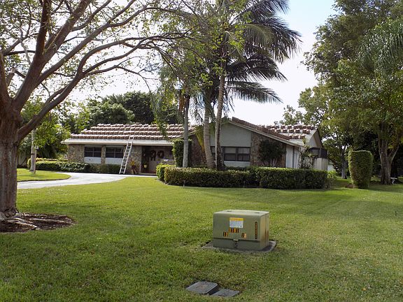 3rd image of 9864 NW 13th Ct
