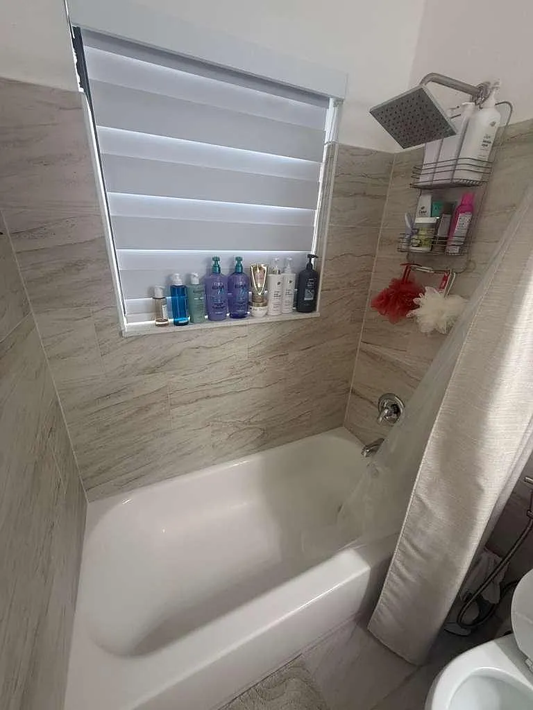 4 bed, 1.0 bath, 1250 sqft, $1,464 — Photo 4
