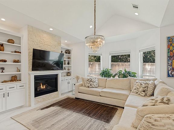 5th image of 8002 N Circle Dr