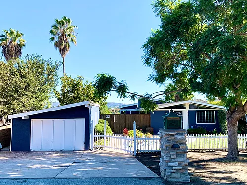 810 Anns Way Photo 1